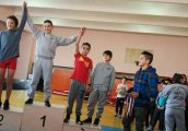 100 борци от 8 клуба на Коледния турнир за деца и момчета в Кюстендил