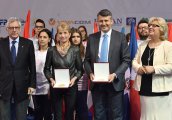 Министър Дашева награди първия шампион на Световното първенство по фехтовка в Пловдив