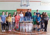 50 деца с първи стъпки в бадминтона