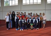 Министър Кралев откри обновената лекоатлетическа писта във Враца