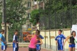 На връх рождения си ден Ивет Лалова зарадва всички в 20-то ОУ Тодор Минков - снимка 1