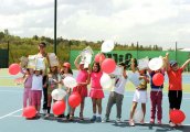 Спорт басейн слънце чист въздух – истинското детско лято все още съществува