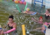 Доброволци помагат на деца с увреждания в Перник