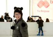 Шест деца от SOS семейство се забавляваха на Мтел Ринк