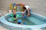 Плуване за деца в МБАЛ Света София - снимка 13